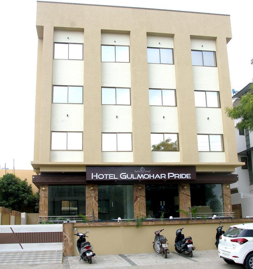 Hotel Gulmohar Pride Ахмаднагар Екстериор снимка